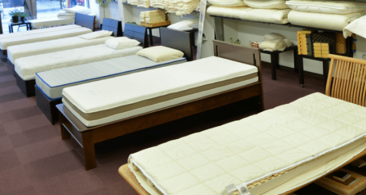 マットレス専門店の店内